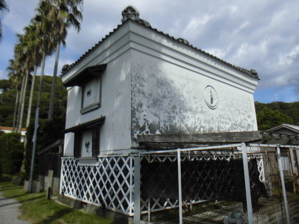 2025年9月28日　富津市金谷の鈴木家の明治35年（1902）の房州石の石蔵のお話